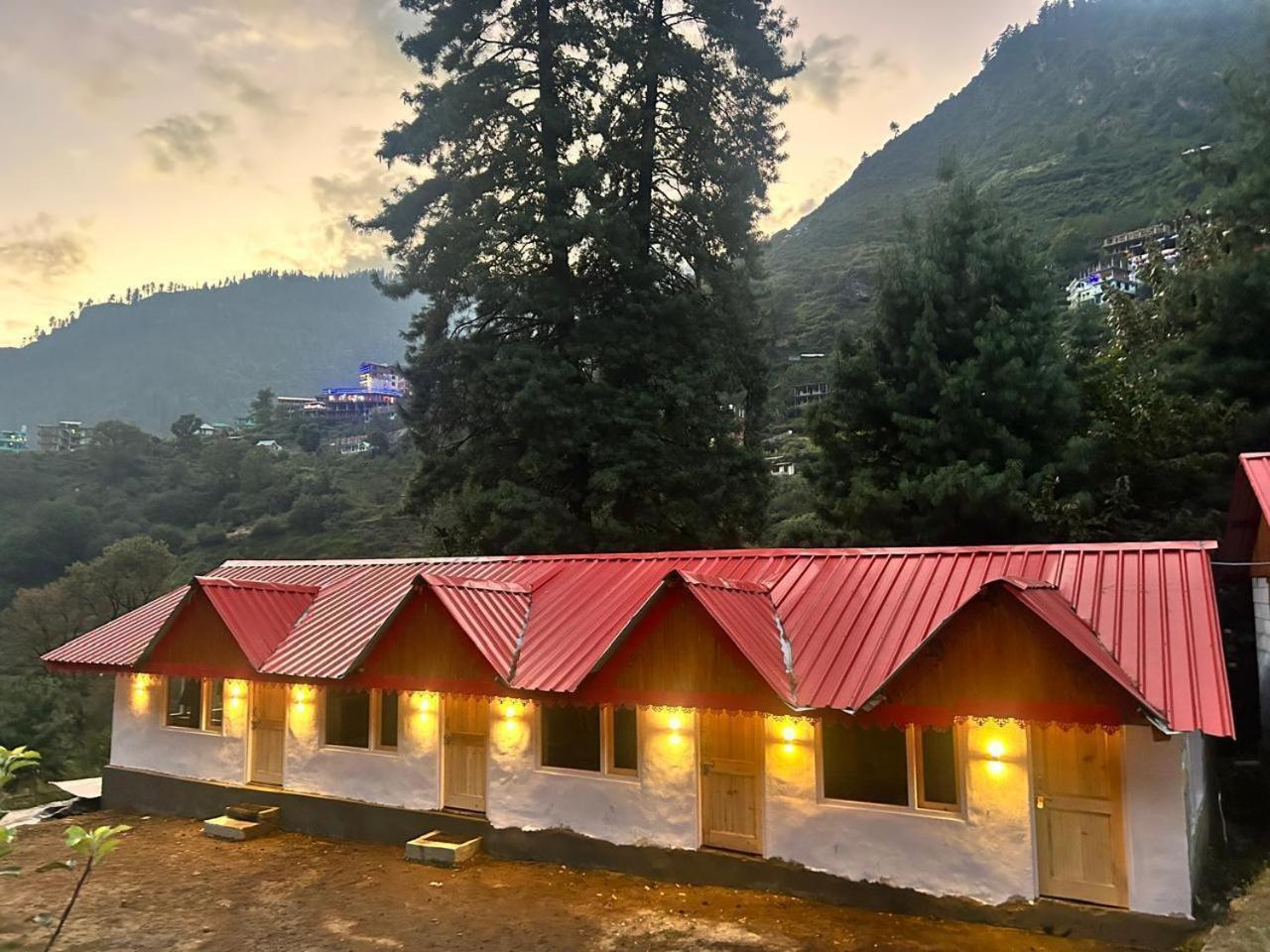 Lord Shiva Dimension Hotel Tosh Exterior photo