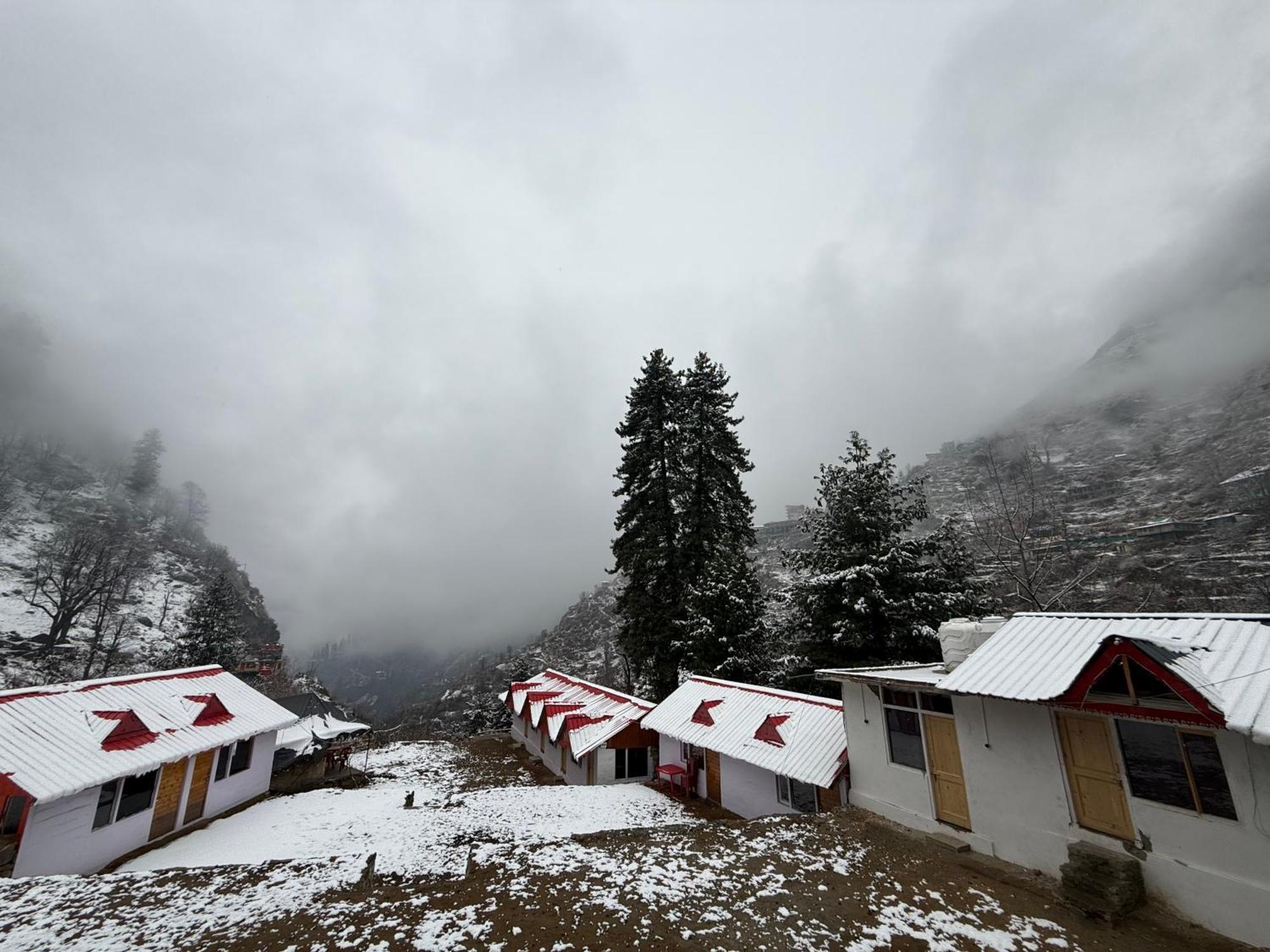 Lord Shiva Dimension Hotel Tosh Exterior photo